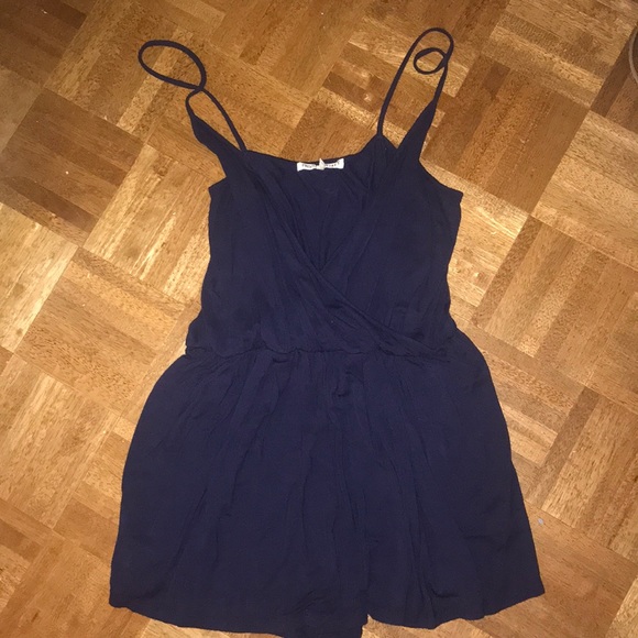 Lulu’s romper - Picture 2 of 4
